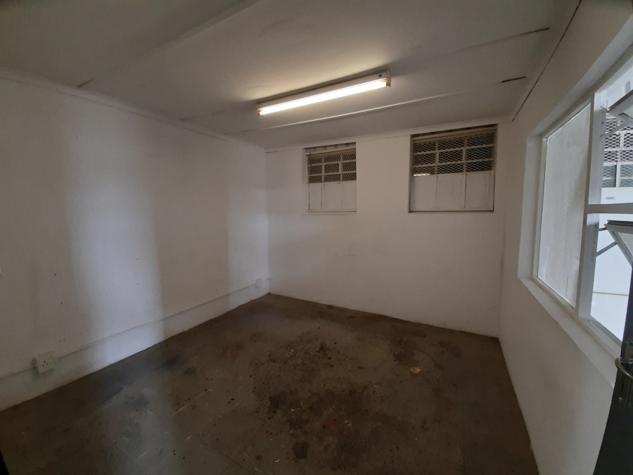 To Let commercial Property for Rent in Wilsonia Eastern Cape